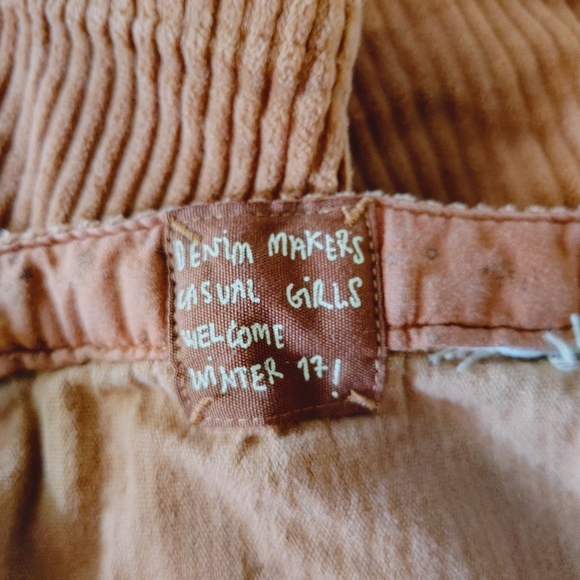 Corduroy Skirt - Picture 4 of 6